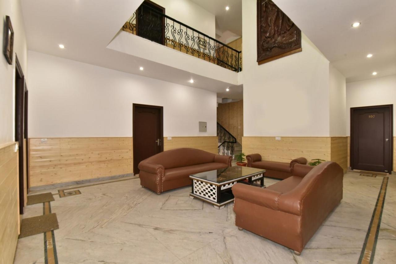 Dlx Stay In Naddi Дармсала Екстер'єр фото