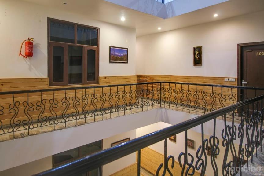 Dlx Stay In Naddi Дармсала Екстер'єр фото